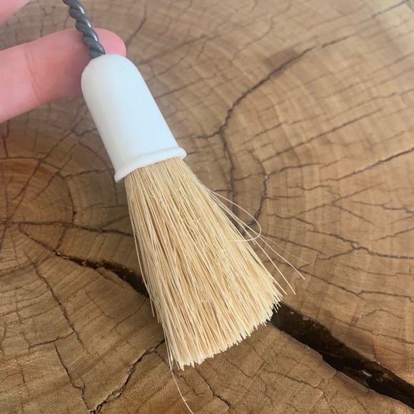 FREE ADD ON / TUPPERWARE / Basting Brush - Picture 4 of 5